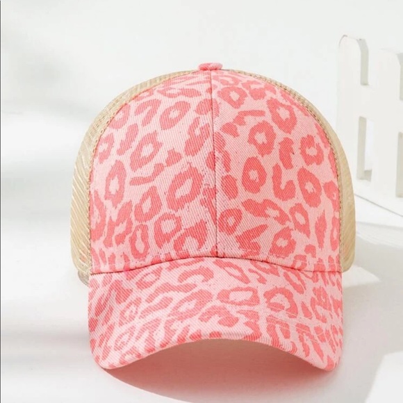 Accessories - Pink Cheetah Print Mesh Baseball Hat